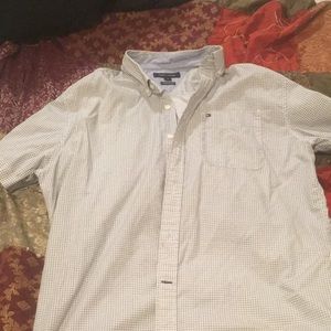 Men’s large Tommy Hilfiger shirt